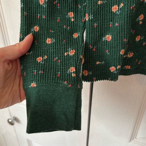 American Eagle Floral Print Waffle Long Sleeve Size Medium - Picture 6 of 9